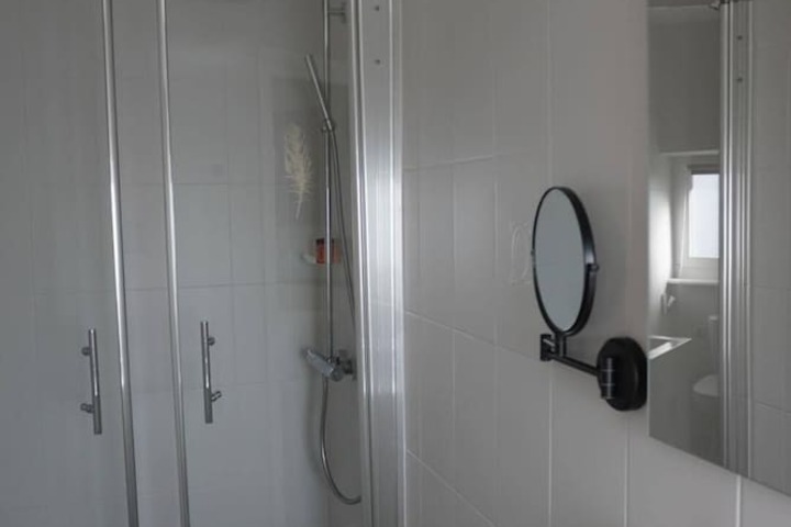 Room 54 of 84
