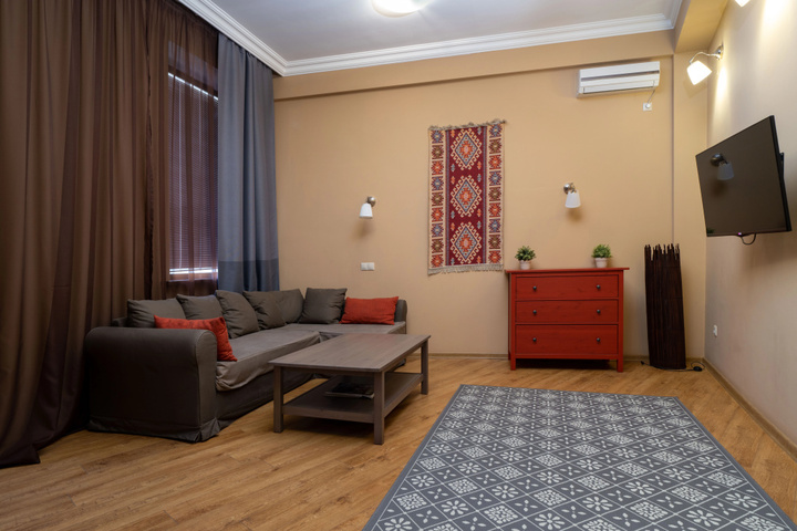Room 5 of 48
