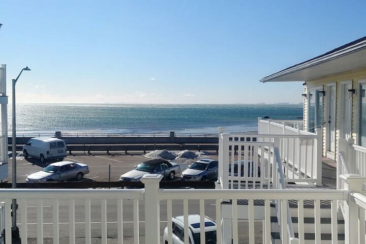 Beach 71 of 77