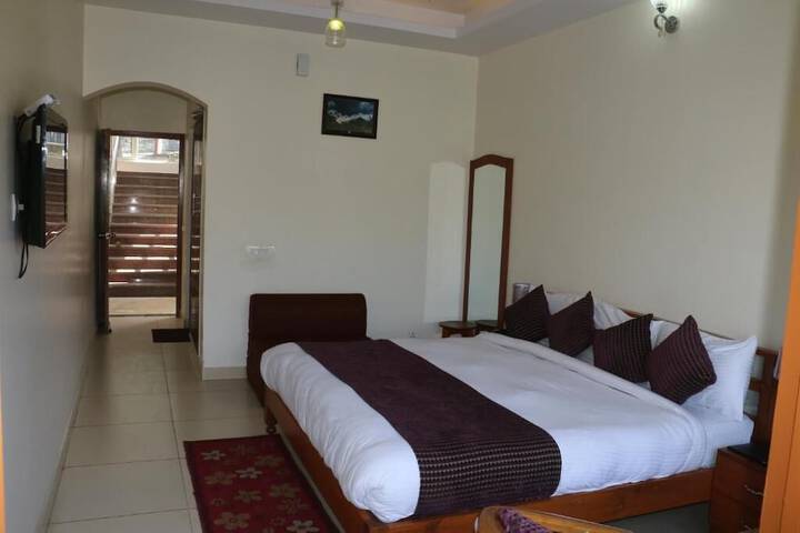Room 2 of 14