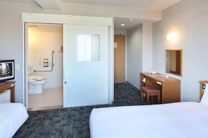 Room 13 of 45