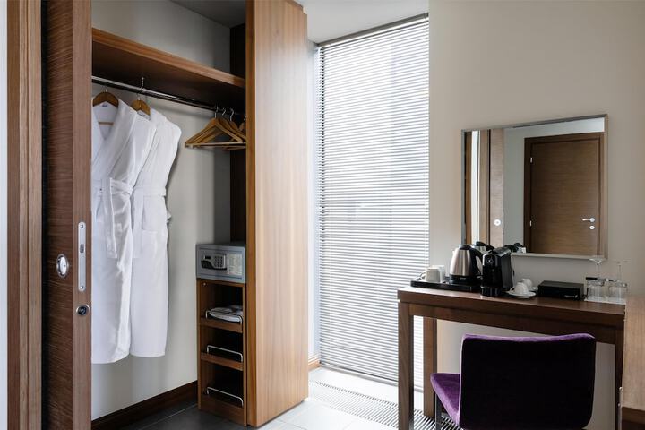Room 89 of 228