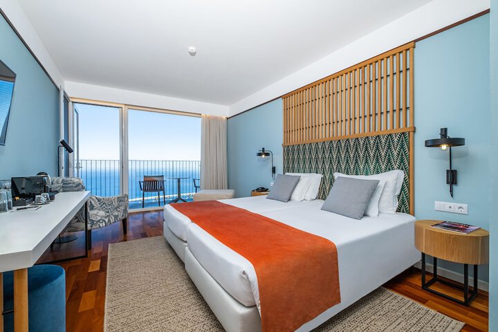 Room 7 of 36