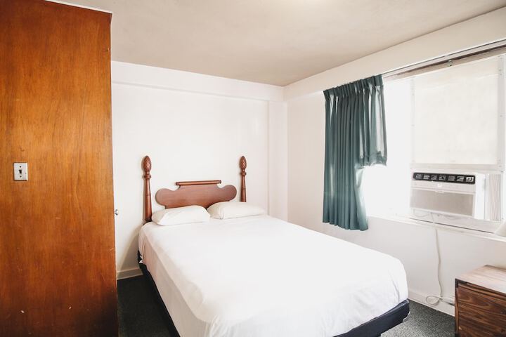 Room 50 of 111