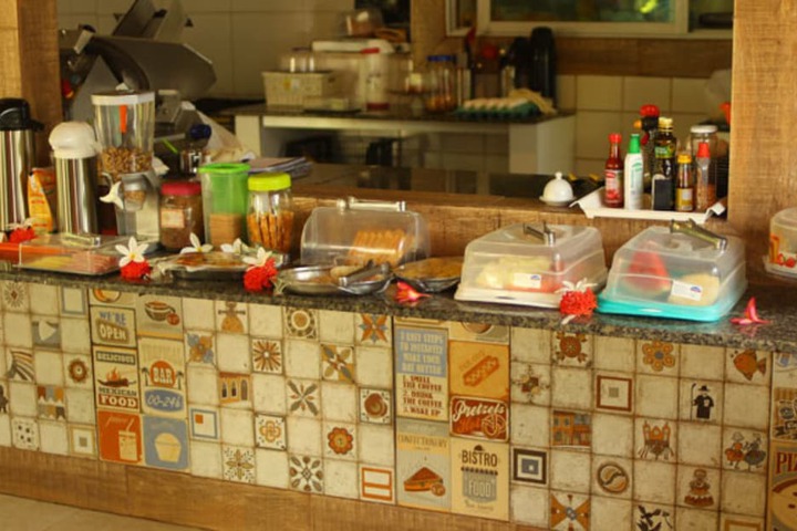 Breakfast buffet