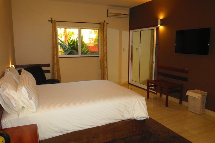 Room 26 of 49
