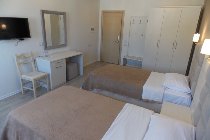 Room 30 of 135