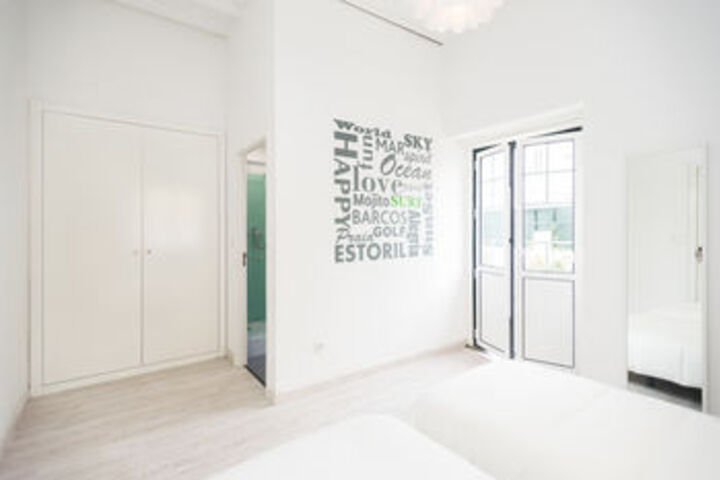 Room 12 of 53
