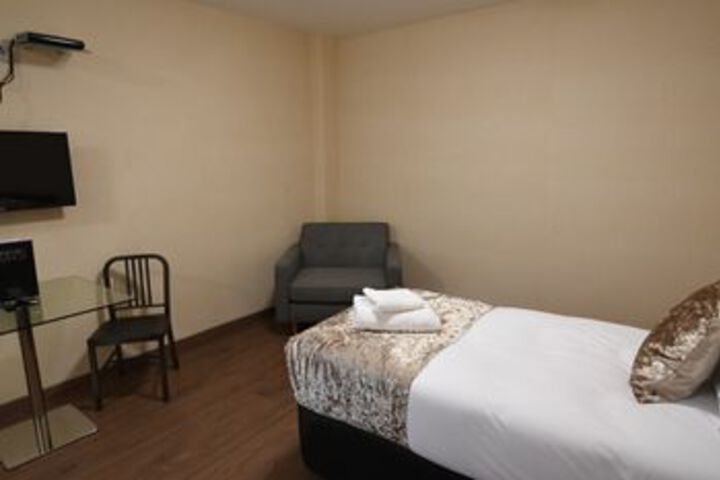 Room 19 of 31