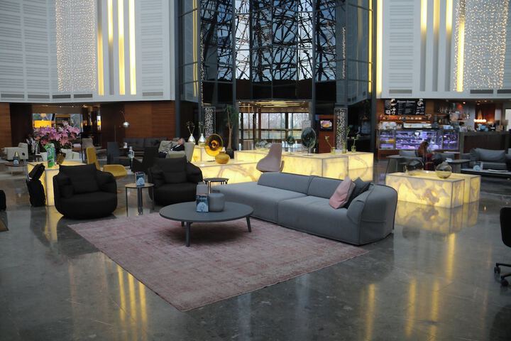 Guest Lobby