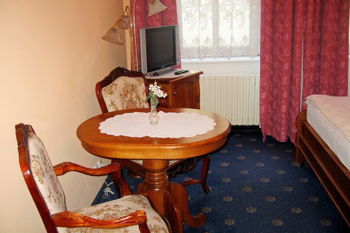 Room 34 of 101