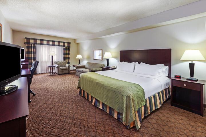 Standard | King Bed (19 of 24)