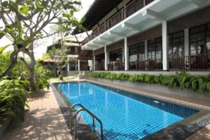 Pool 16 of 23