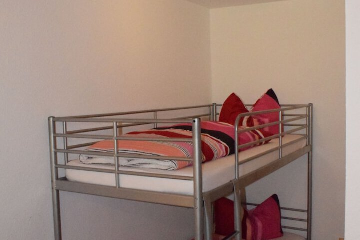 Room 14 of 39