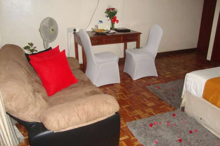 Room 10 of 24
