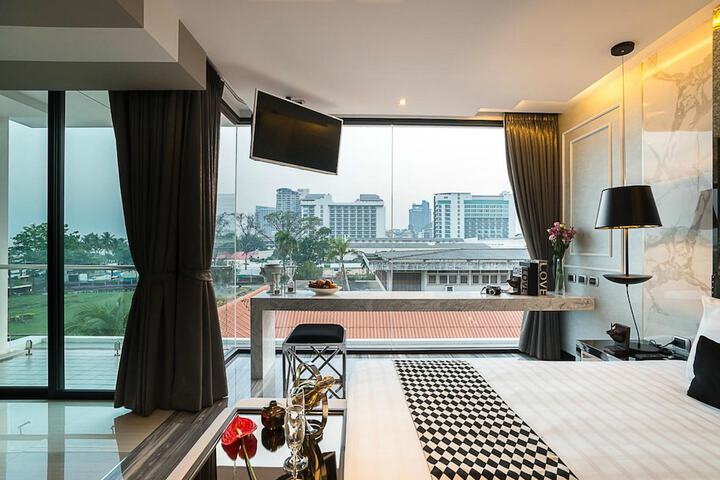 Room 40 of 92