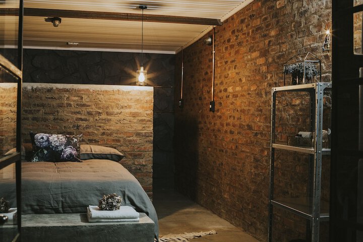 Room 12 of 12