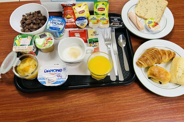 Breakfast/Coffee Service 37 of 51