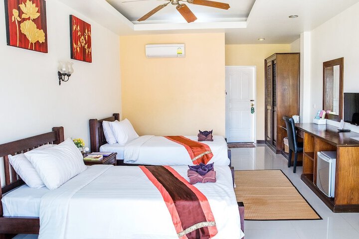 Room 16 of 32