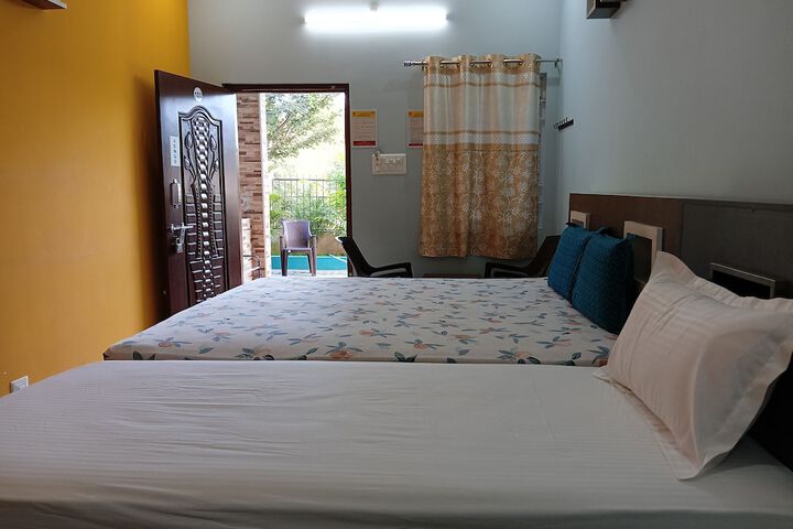 Room 20 of 35
