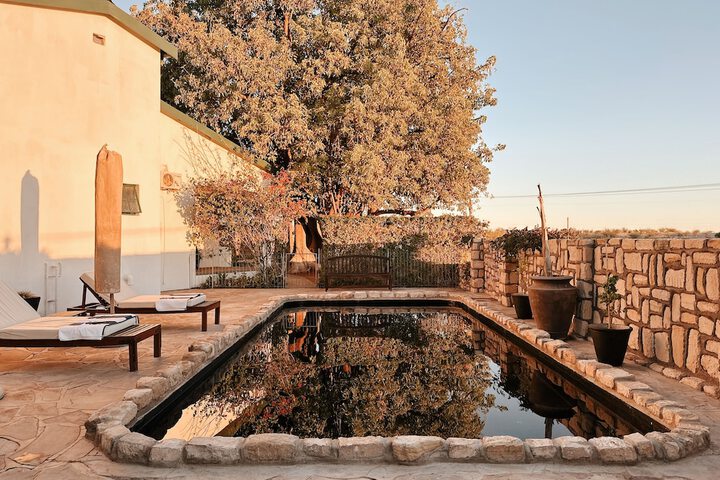 Pool 14 of 19