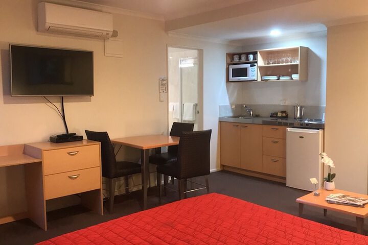 Room 17 of 39