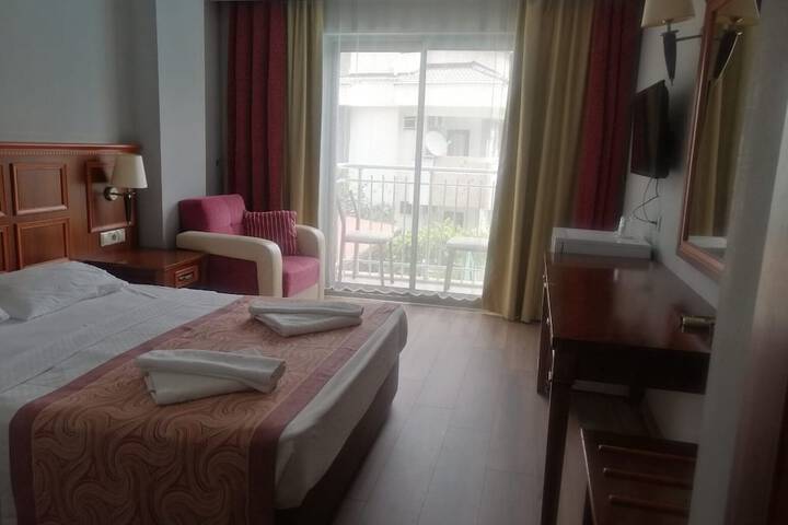 Room 11 of 64