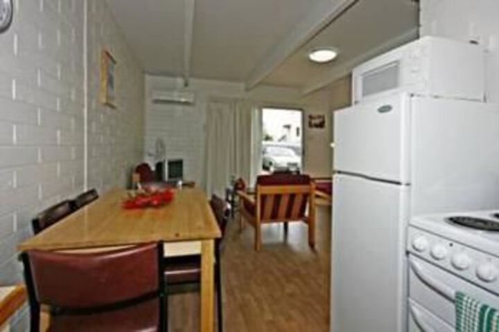 Room 12 of 17