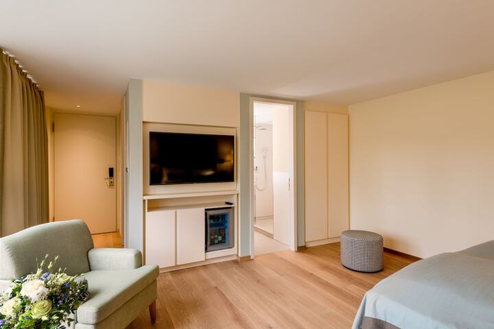 Room 26 of 80