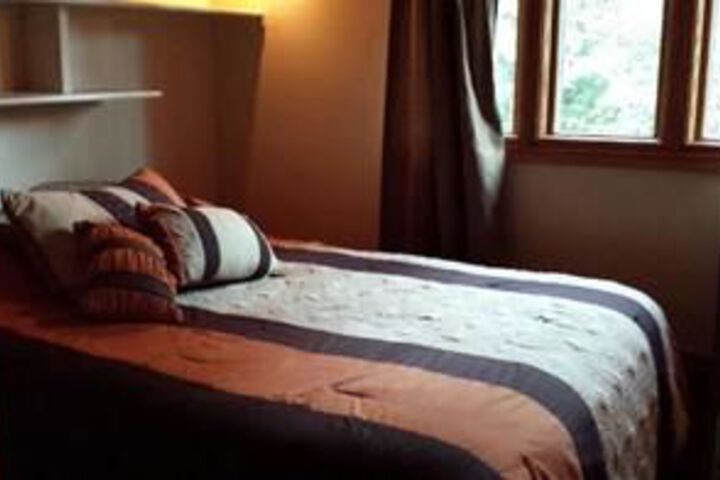 Room 11 of 27