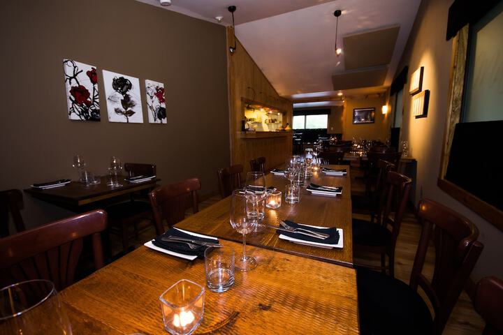 Dining 65 of 79