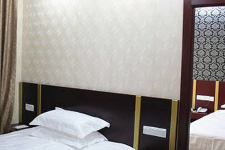 Room 15 of 44