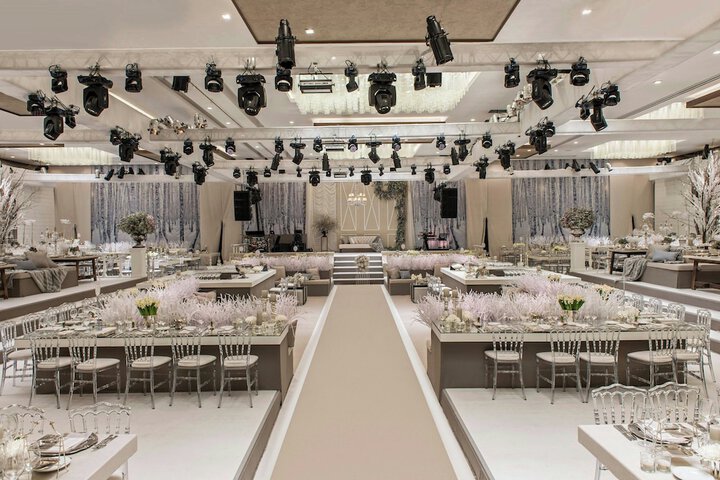 Ballroom/Hall 88 of 127
