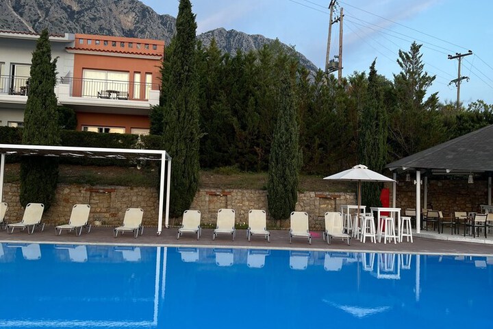 Pool 34 of 89