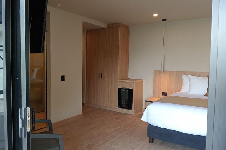 Room 30 of 123