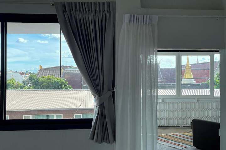 Room 16 of 77