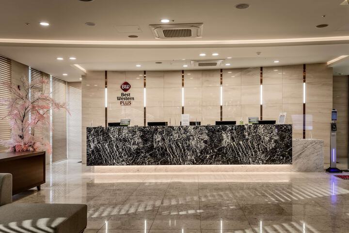 Hotel Interior 4 of 84