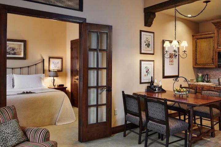 Room 15 of 111