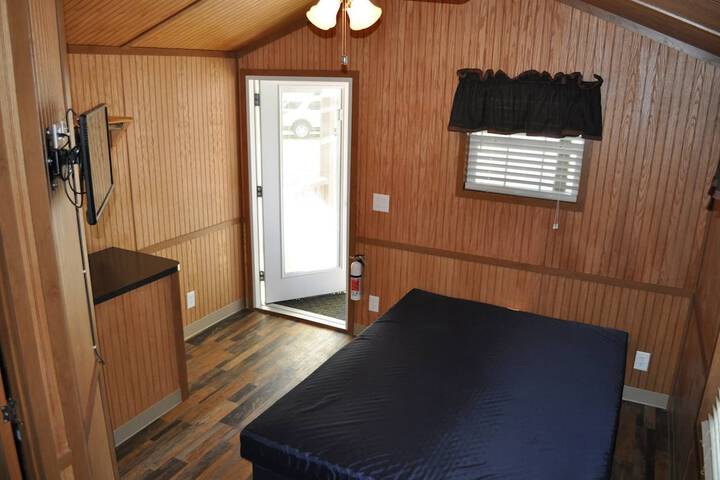Room 2 of 18
