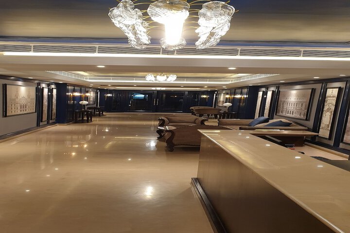 Hotel Interior 4 of 40