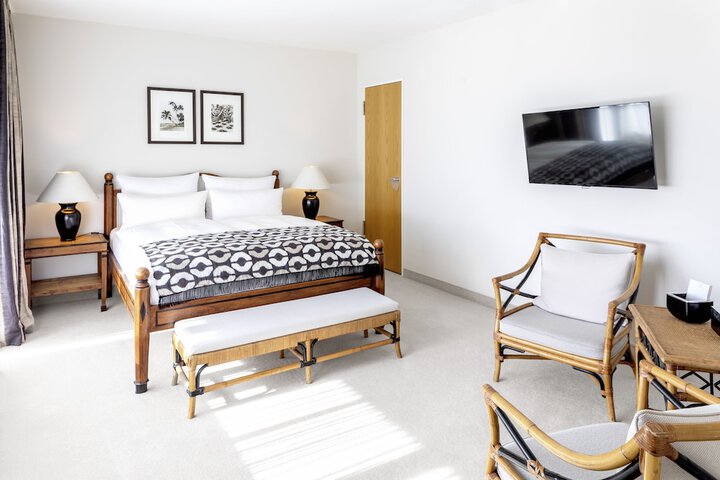 Room 9 of 46