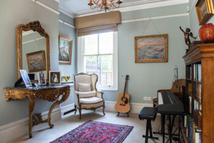 Room 12 of 26
