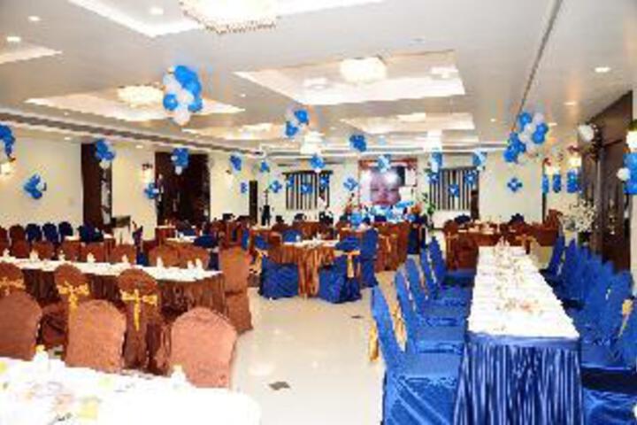 Hotel The Karan