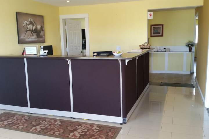 Melville Country Inn in Melville, SK