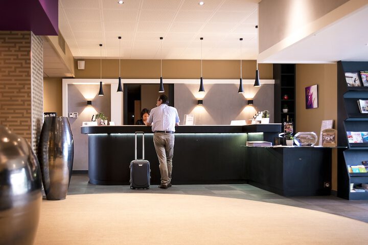Hotel Interior 8 of 147