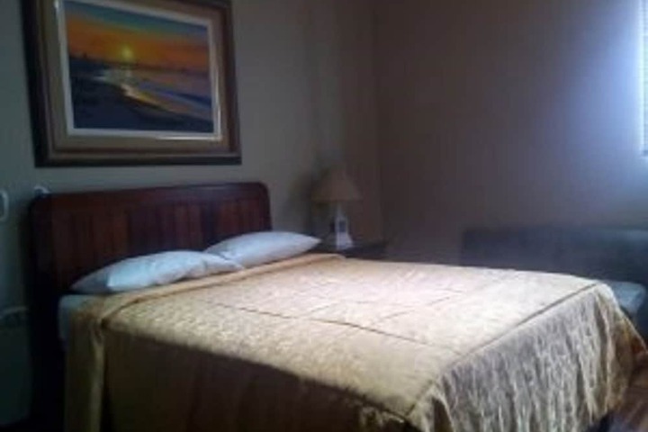 Room 8 of 11