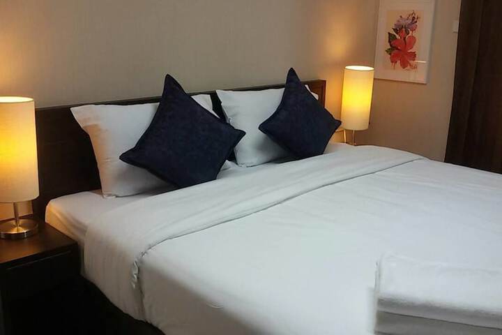 Room 4 of 31