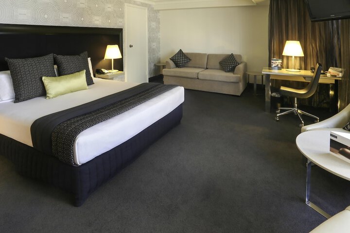 Room 7 of 145