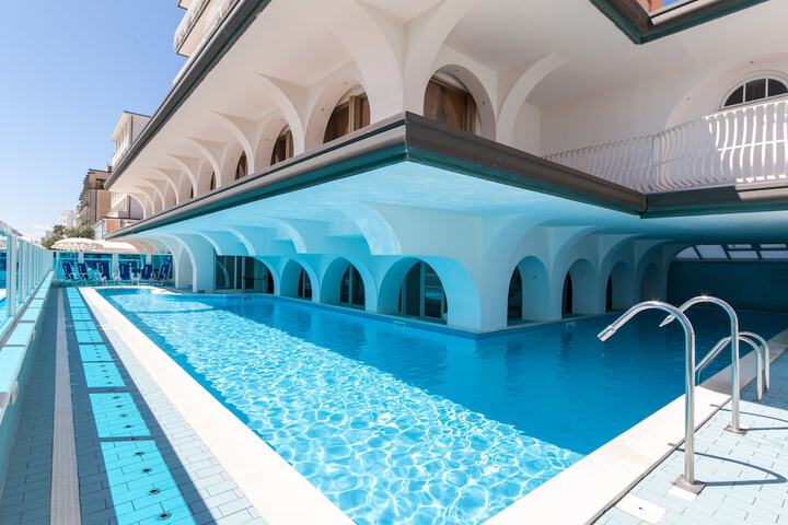 Pool 37 of 59