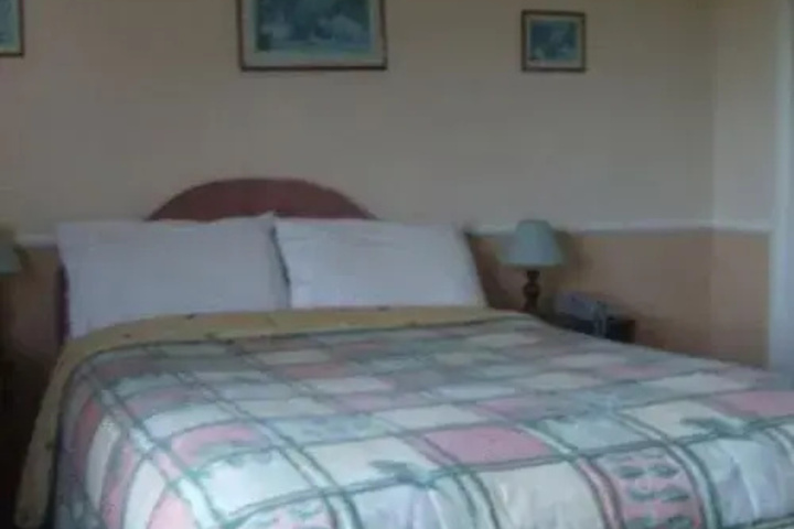 Room 3 of 3
